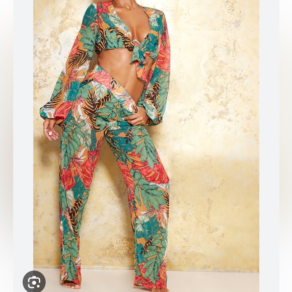 Pretty Little Thing Beach Coverup Set - Picture 2 of 12